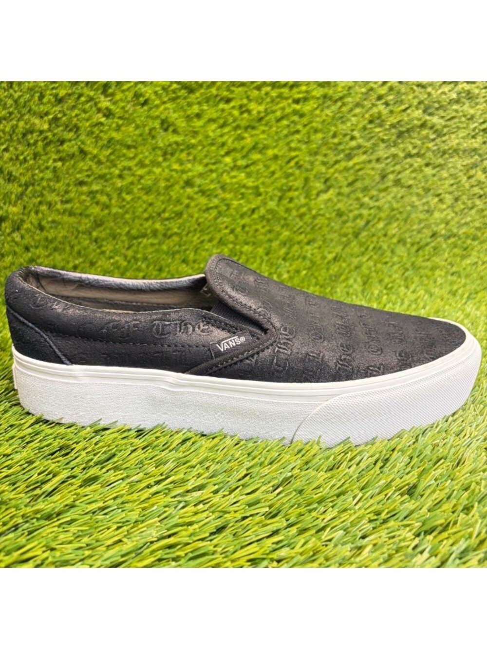 Vans Classic Slip-On Platform Men Size 8 Women 9.5 Black Athletic Shoes Sneakers - Picture 1 of 10